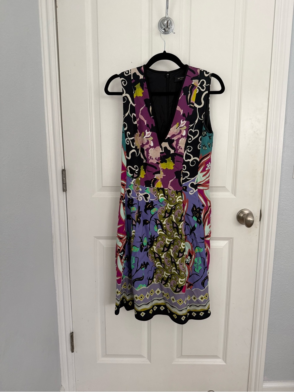 Etro V-Neck Sleeveless Midi Dress - Italian vibes 🍋